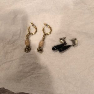 2 pair of earrings